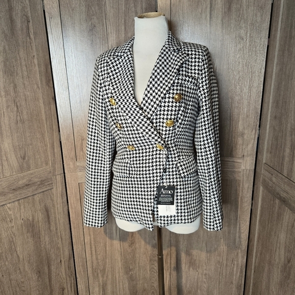 Amo Women's Black and White Houndstooth Blazer - Picture 2 of 16